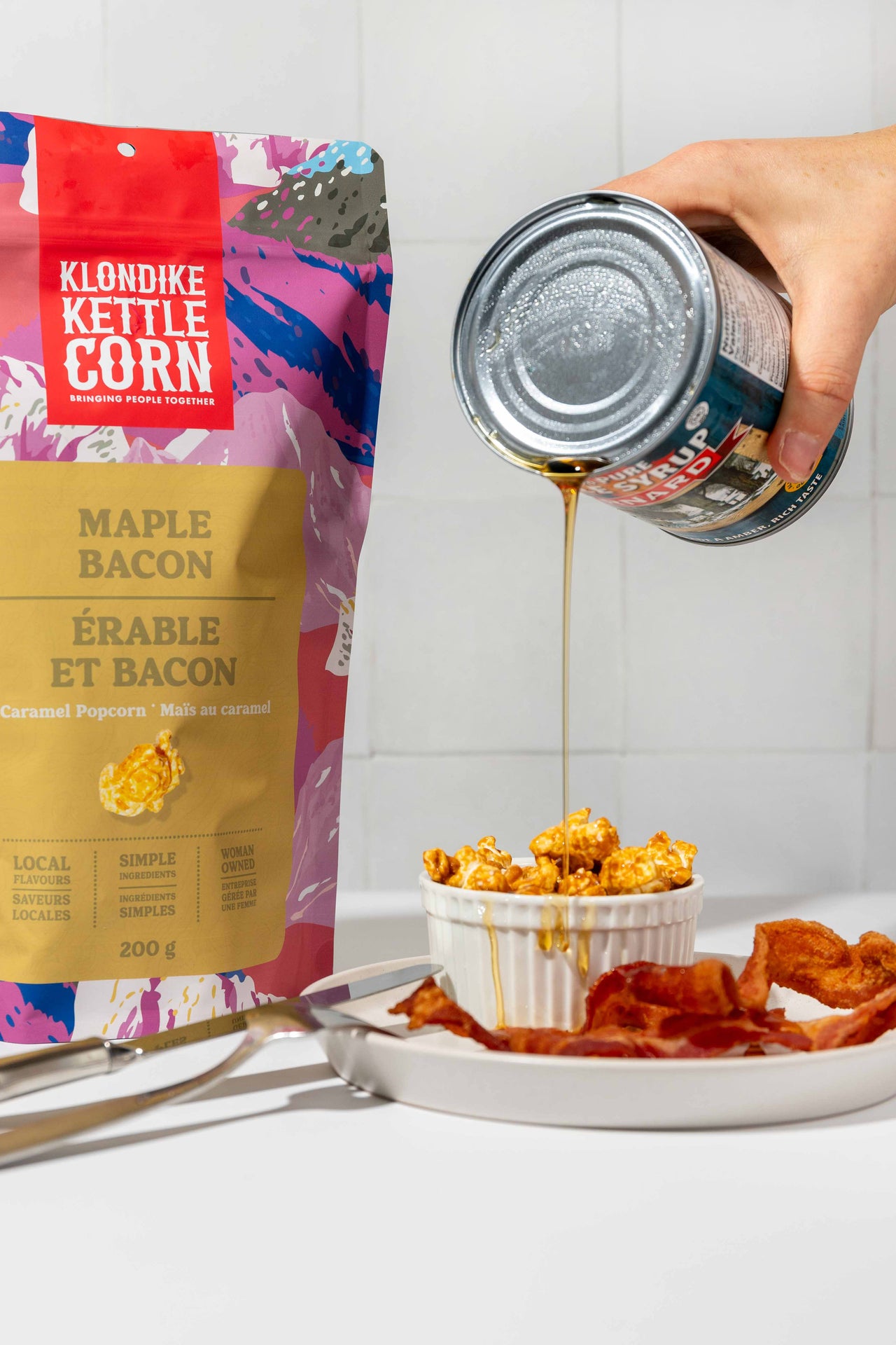 Oh Canada! Popcorn Box