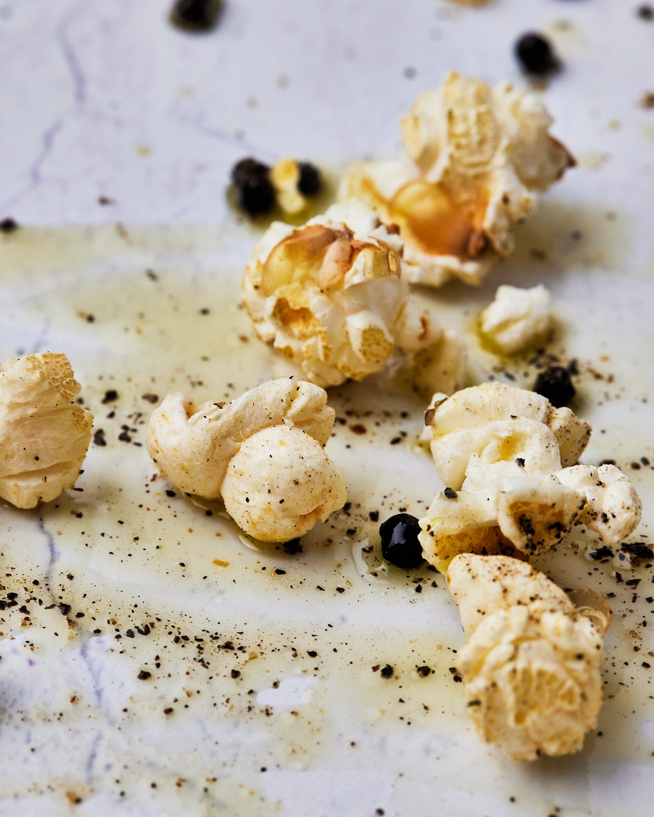 Truffle Oil & Black Pepper popcorn