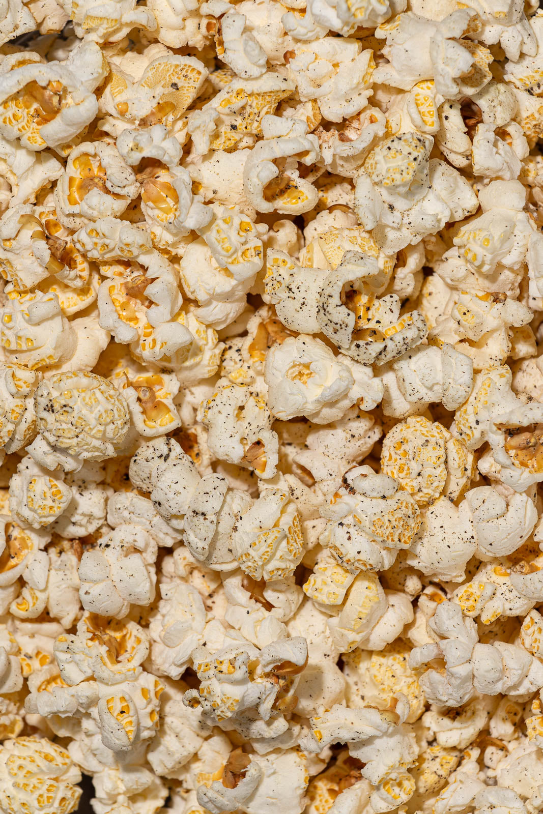 Truffle Oil & Black Pepper popcorn